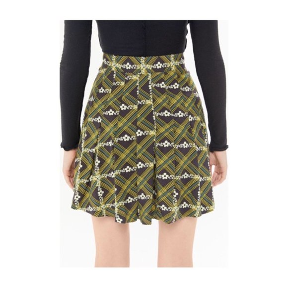 URBAN OUTFITTERS Emerson Print Pleated Mini Skirt - Picture 2 of 11